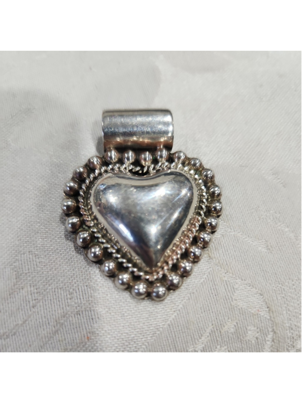 Vintage sterling silver rope and ball heart pendant, 14g